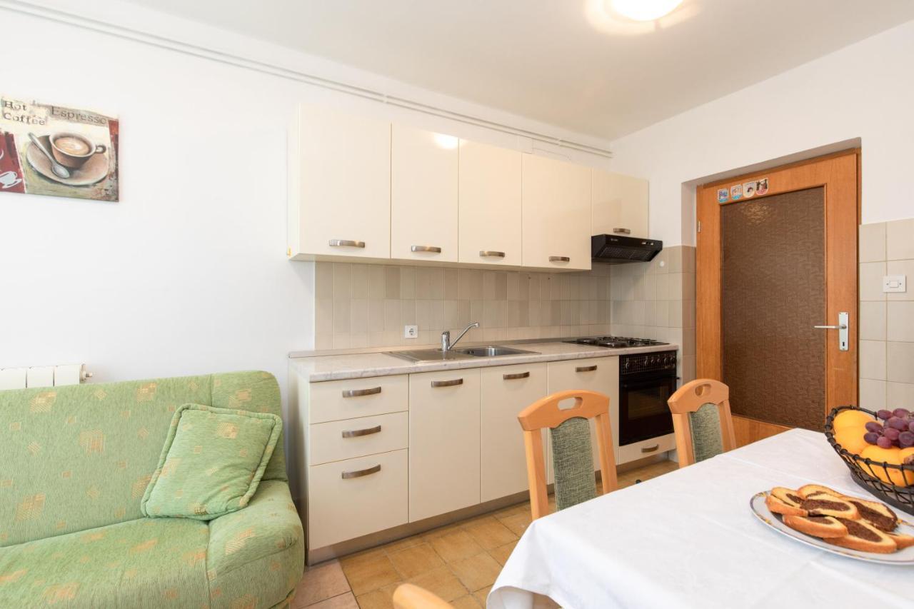 Justic Appartement Krk Town Buitenkant foto